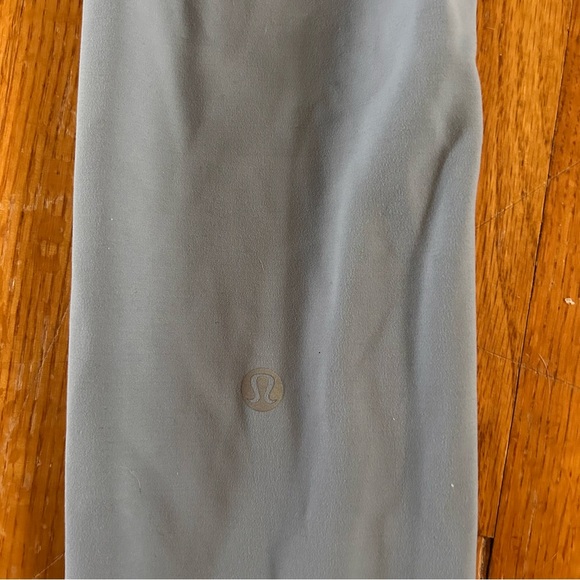 Lululemon Light Blue High-Waisted Leggings - Picture 6 of 8